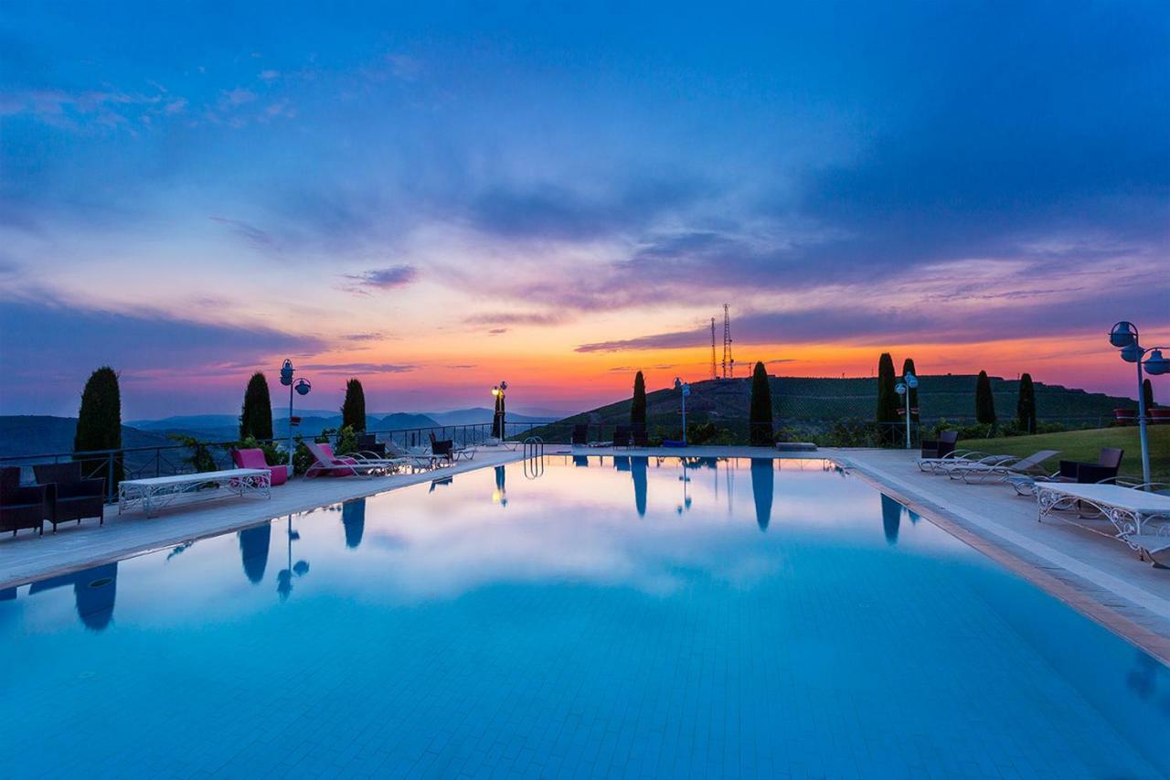 Villa Estet Bag Hotel Kula Ngoại thất bức ảnh