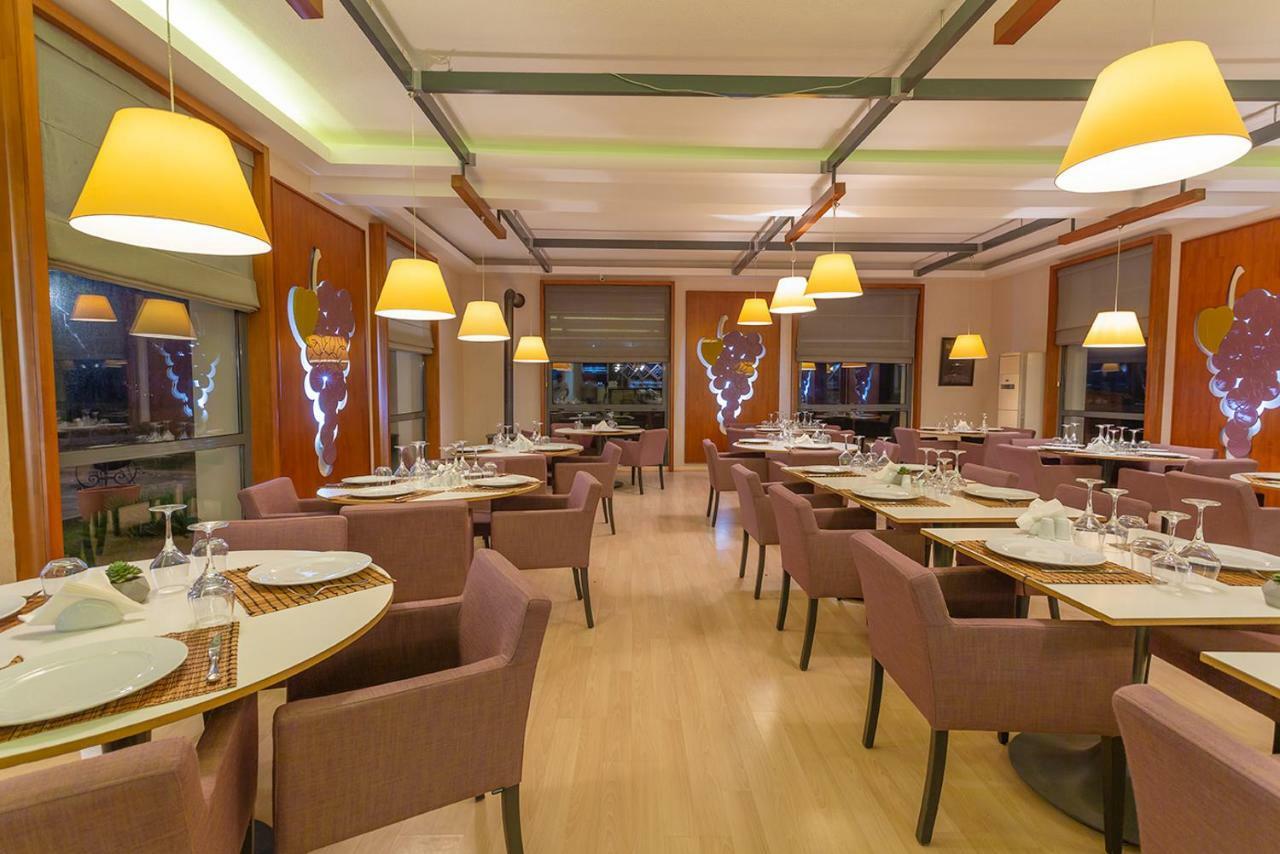 Villa Estet Bag Hotel Kula Ngoại thất bức ảnh