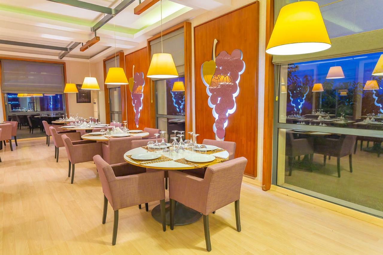 Villa Estet Bag Hotel Kula Ngoại thất bức ảnh